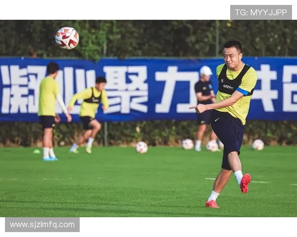 南通支云全力冲击新赛季目标展现球队凝聚力与城市足球精神 南通支云全力冲击新赛季目标展现球队凝聚力与城市足球精神