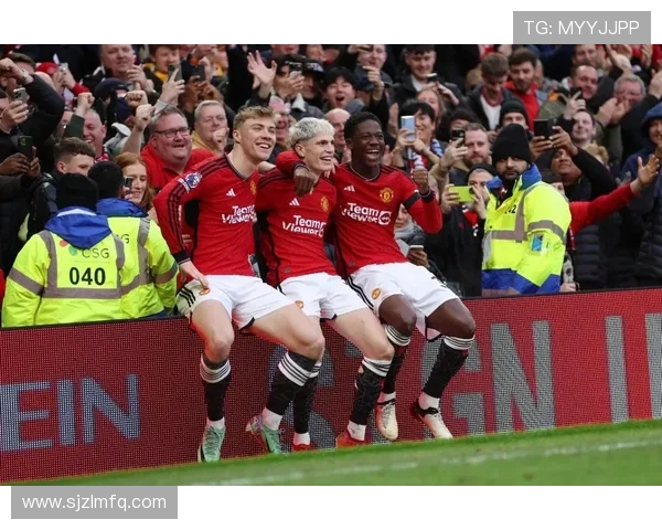 皇家马德里强势出击迎战劲敌豪门对决点燃足球激情 皇家马德里强势出击迎战劲敌豪门对决点燃足球激情