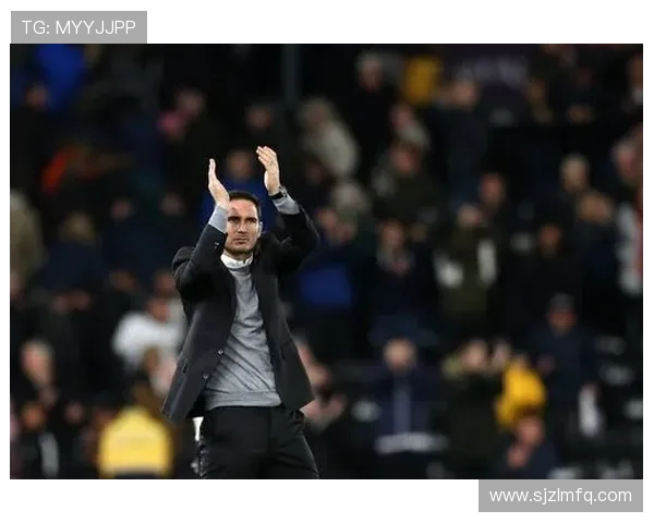 弗兰克·兰帕德：从球场传奇到足球教练的蜕变与挑战